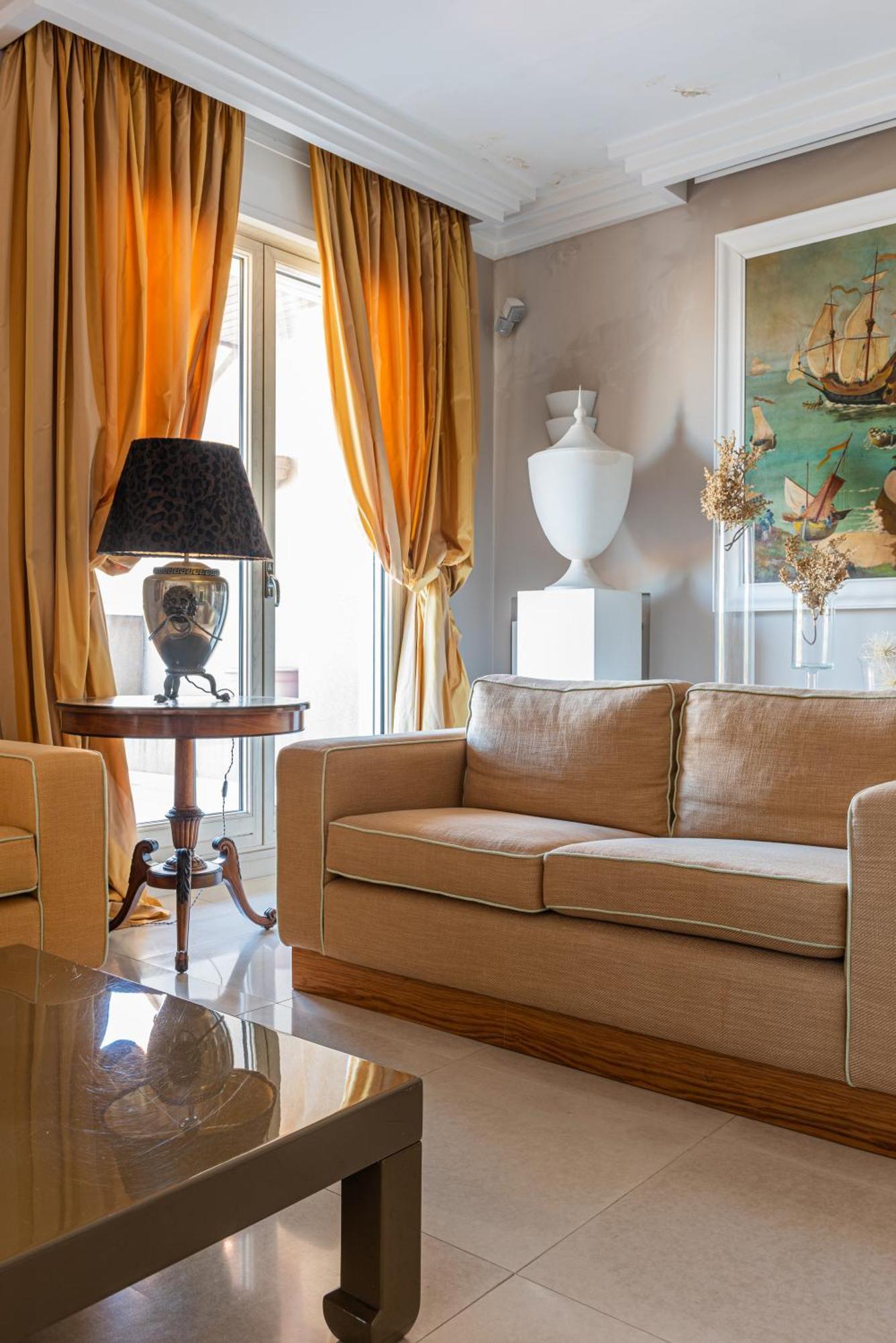 Tawn Luxury *