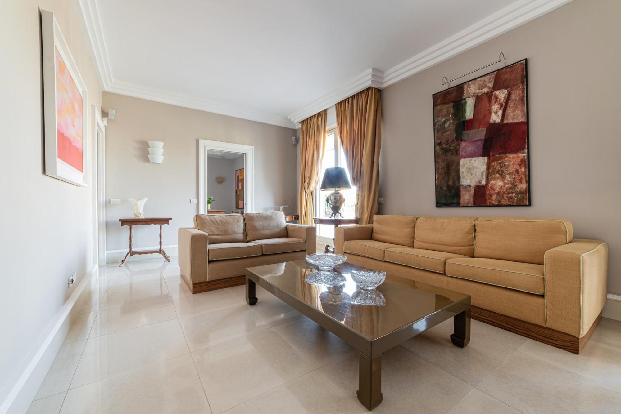 Tawn Luxury Apartment *